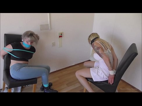 ❤️ Viciado / amarrado e amordaçado / donzela em apuros ❤❌ Porno vídeo em pt-br.pornosexphoto.ru ❌️